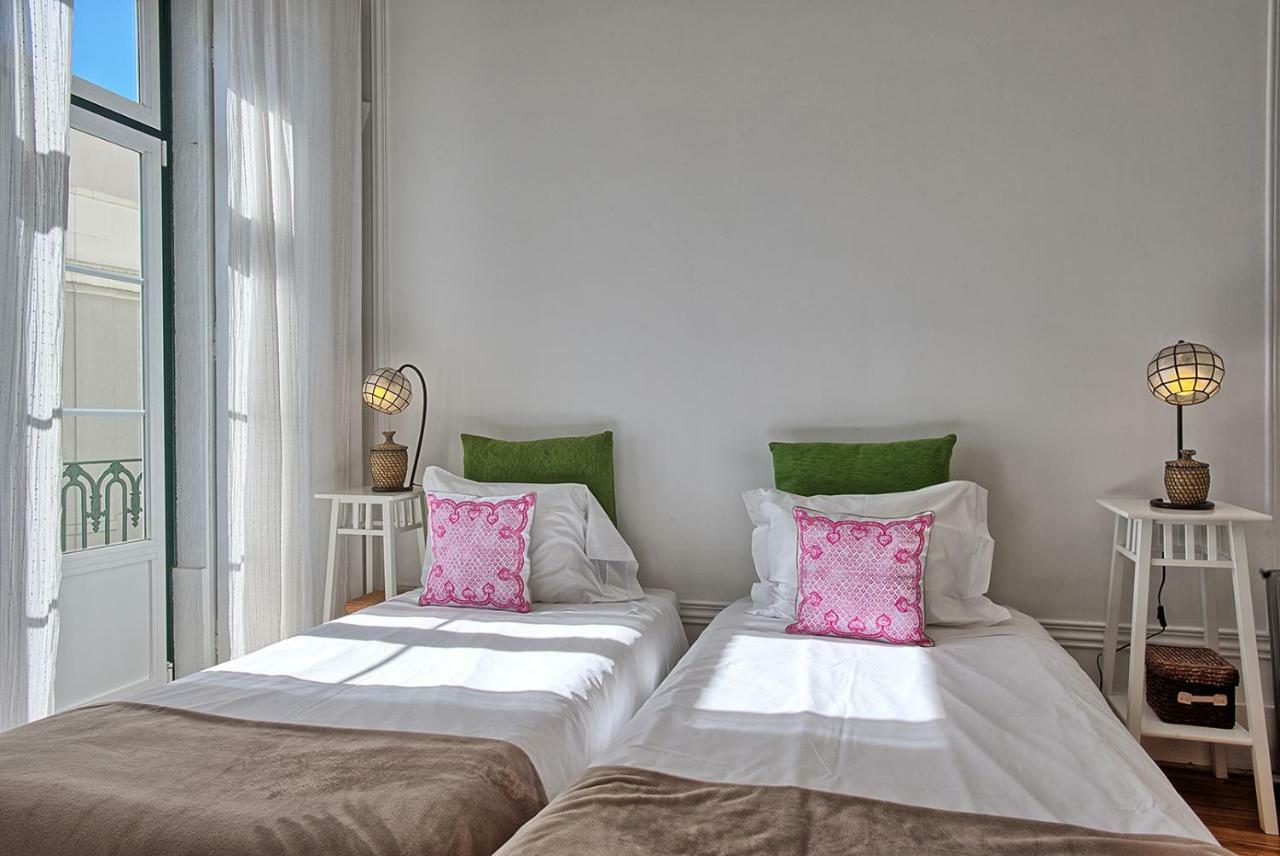Localtraveling Alfama River View - Family Apartments Lisbon Exterior photo